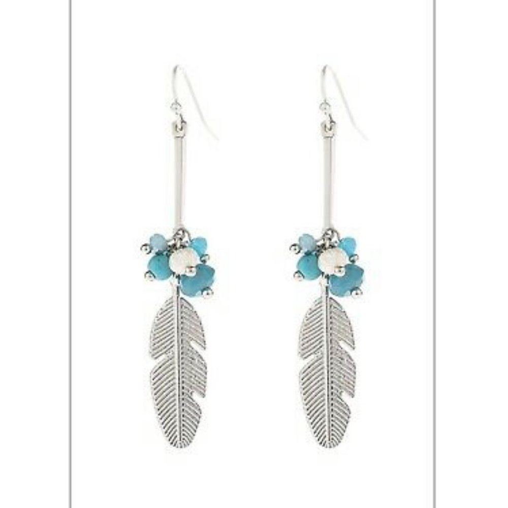 NWT Silver Tone Feather, Stone Beads & Fresh Water Pearl Dangle Pierced Earrings